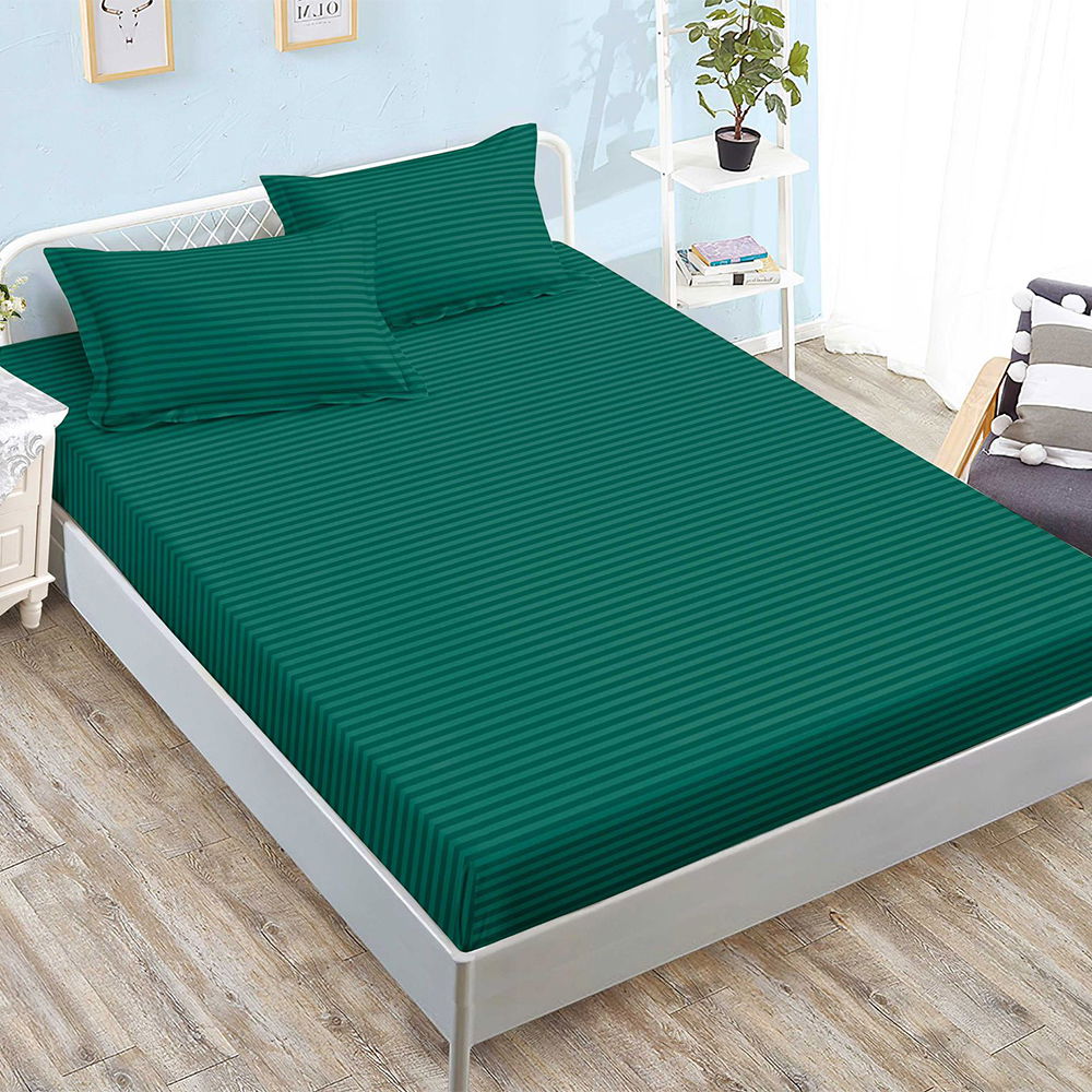 Cearceaf din Damasc Premium cu Elastic - 160/180x200 + 2 Fete Perna - Verde Brad - CED0023