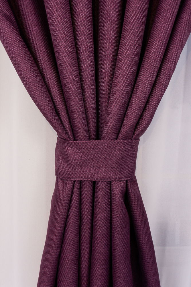 Draperie din In Violet Episcopal – DIN027_PLC din imagine noua