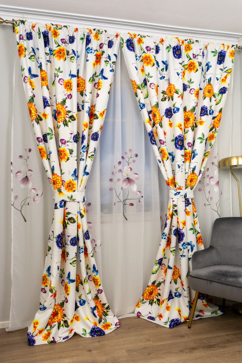 Set 2 Draperii din Satin 145x245cm cu Rejanasa- Campie Flori Albastre Galbene – SATD007_145x245_ATL Set 2 Draperii din Satin 145x245cm cu Rejanasa- Campie Flori Albastre Galbene – SATD007_145x245_ATL